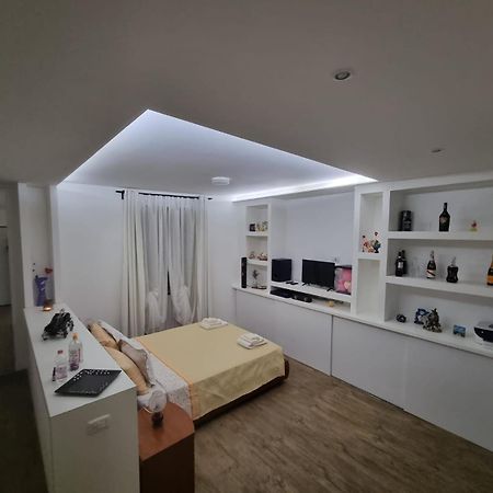 Home Anisia Paderno d'Adda Екстер'єр фото