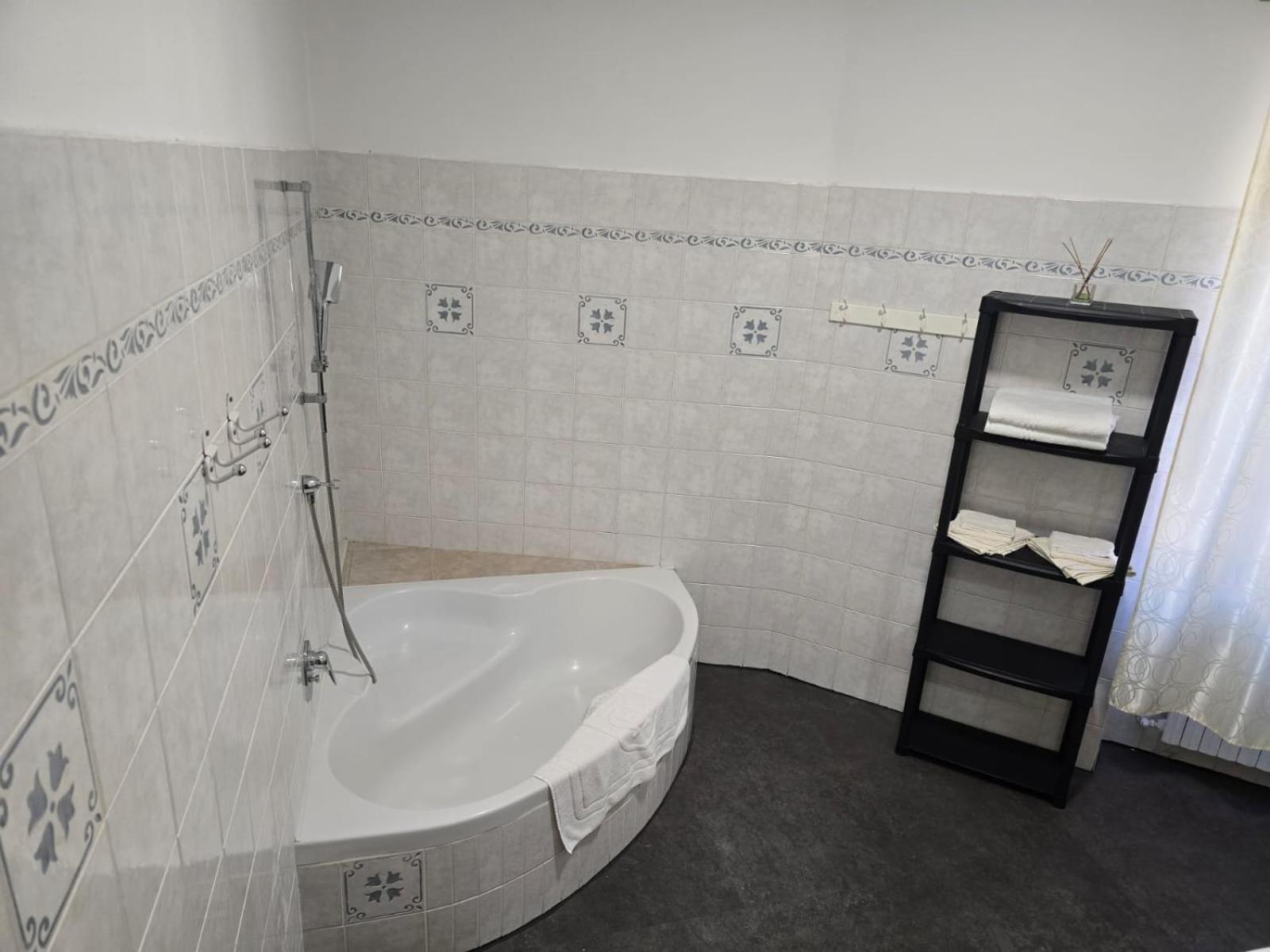Home Anisia Paderno d'Adda Екстер'єр фото